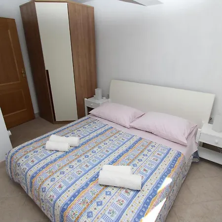 Apartments Rozi Rovinj Exterior photo